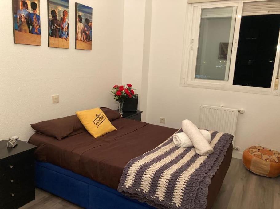 Silencioso, Luminoso Y Familiar Apartamento Apartment *